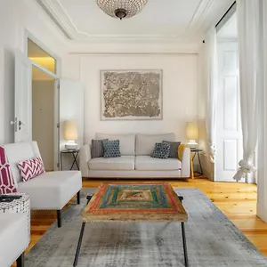 Whome Luxury In Prime Location W/ Ac, Lift & Private Patio Apartment