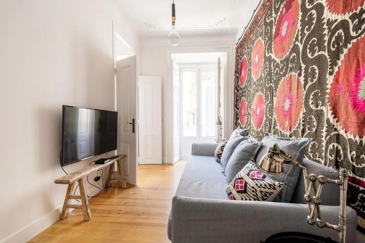 Lovelystay - The Wanderers Hideout Lisbon