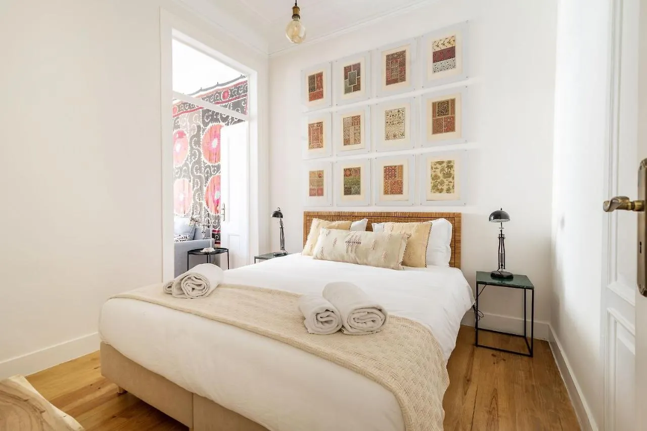 Lovelystay - The Wanderers Hideout Lisbon Apartment